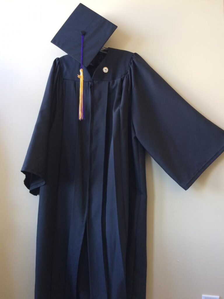 undergraduate regalia